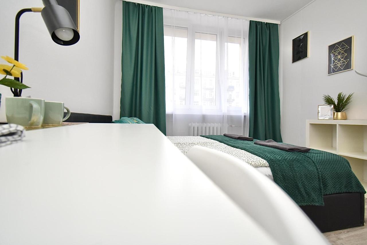 Rental Apartments Aleja Niepodleglosci Warsaw Exterior photo
