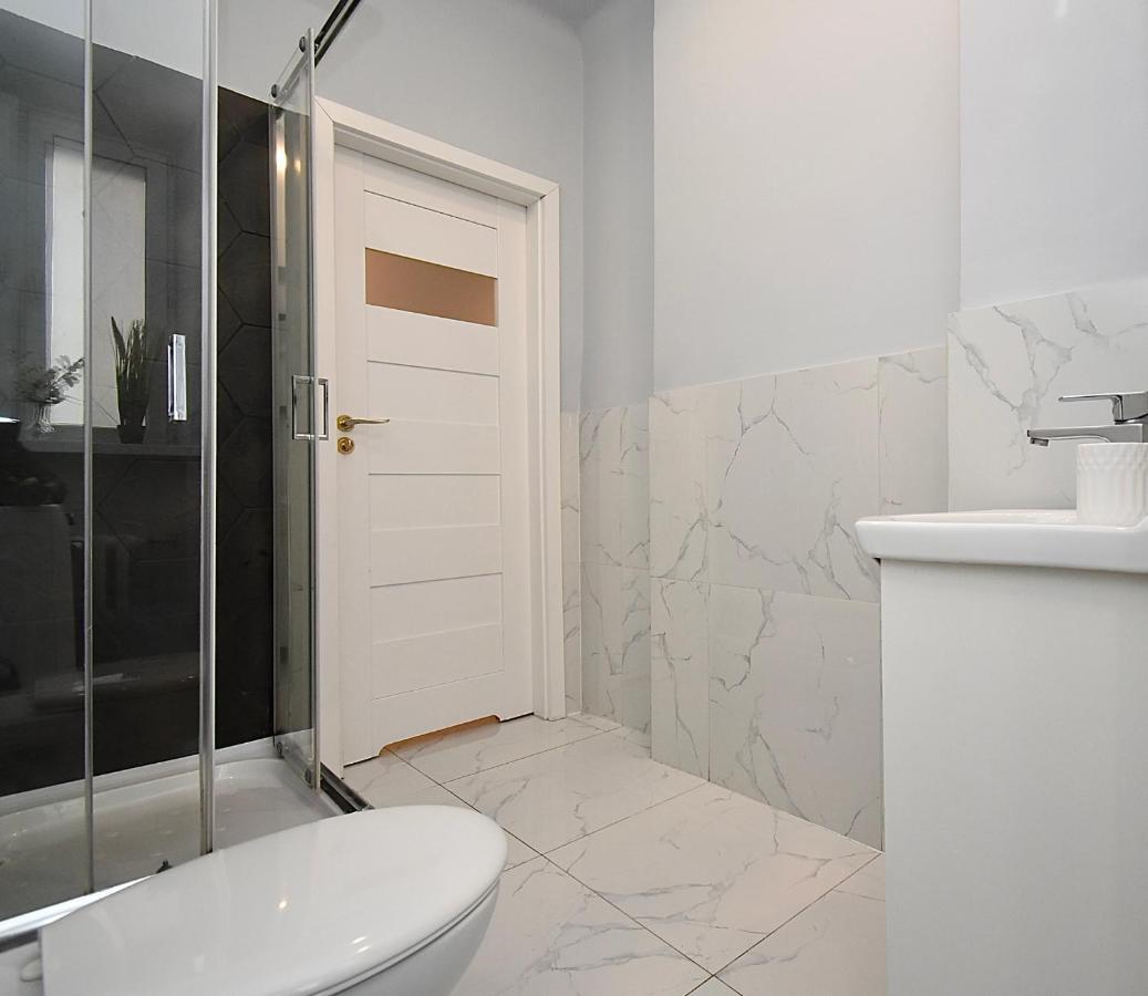 Rental Apartments Aleja Niepodleglosci Warsaw Exterior photo