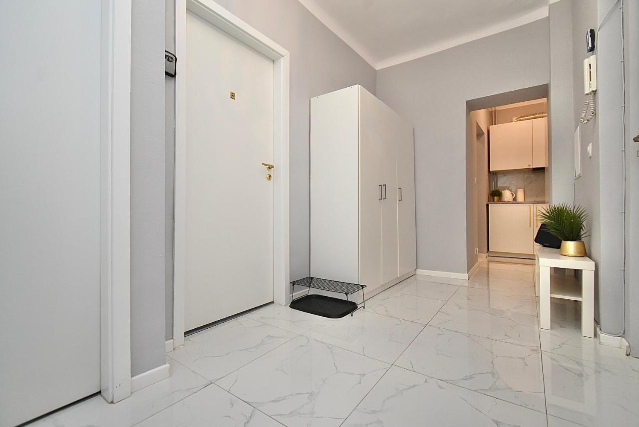 Rental Apartments Aleja Niepodleglosci Warsaw Exterior photo